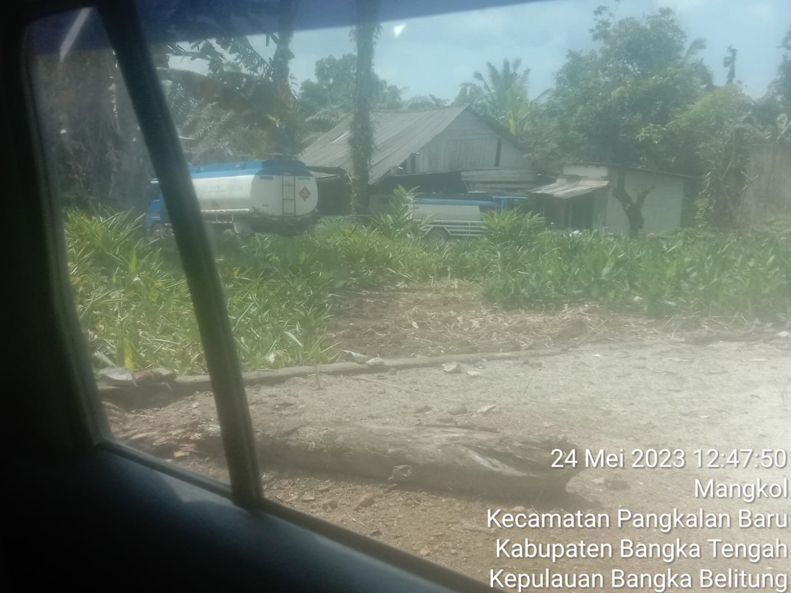 Mobil Tangki  Isi Solar Bukan Dari Depot Pertamina atau Perusahaan Penyalur BBM Resmi