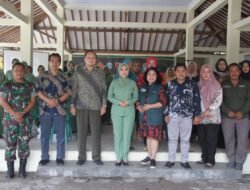 Sosialisasi Sasaran Non Fisik TMMD 116, Ketua Persit KCK Cabang XXX Kodim Mojokerto Berikan Penyuluhan