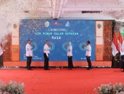 Bersama Perumdam Majapahit, Bupati Ikfina Luncurkan Air Mineral Kemasan ‘MASA’