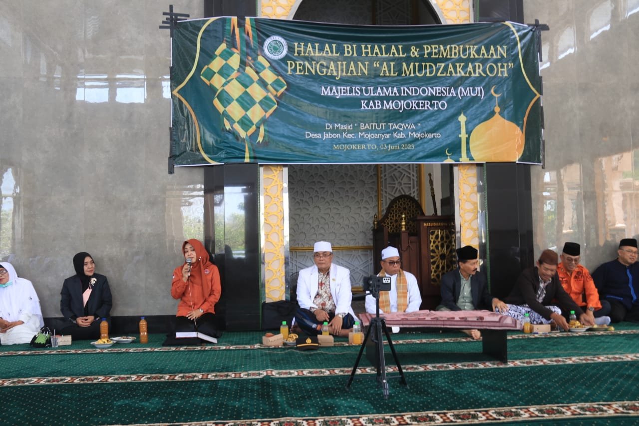 Bupati Mojokerto Hadiri Halal Bihalal dan Pengajian Al Mudzakaroh