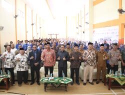 Resmikan SMAMITA Mart, Gus Muhdlor: Syarat Sukses Miliki Etos Kerja Tinggi dan Tahan Banting