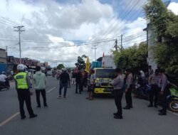 PMII Gelar Unjuk Rasa Depan Polres Halsel Mendesak Lidik Dan Tangkap Kades Sabatang