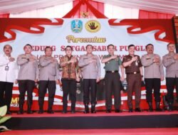 Kapolda Jatim Dampingi Irwasum Polri Resmikan Gedung Satgas Saber Pungli UPP Jawa Timur