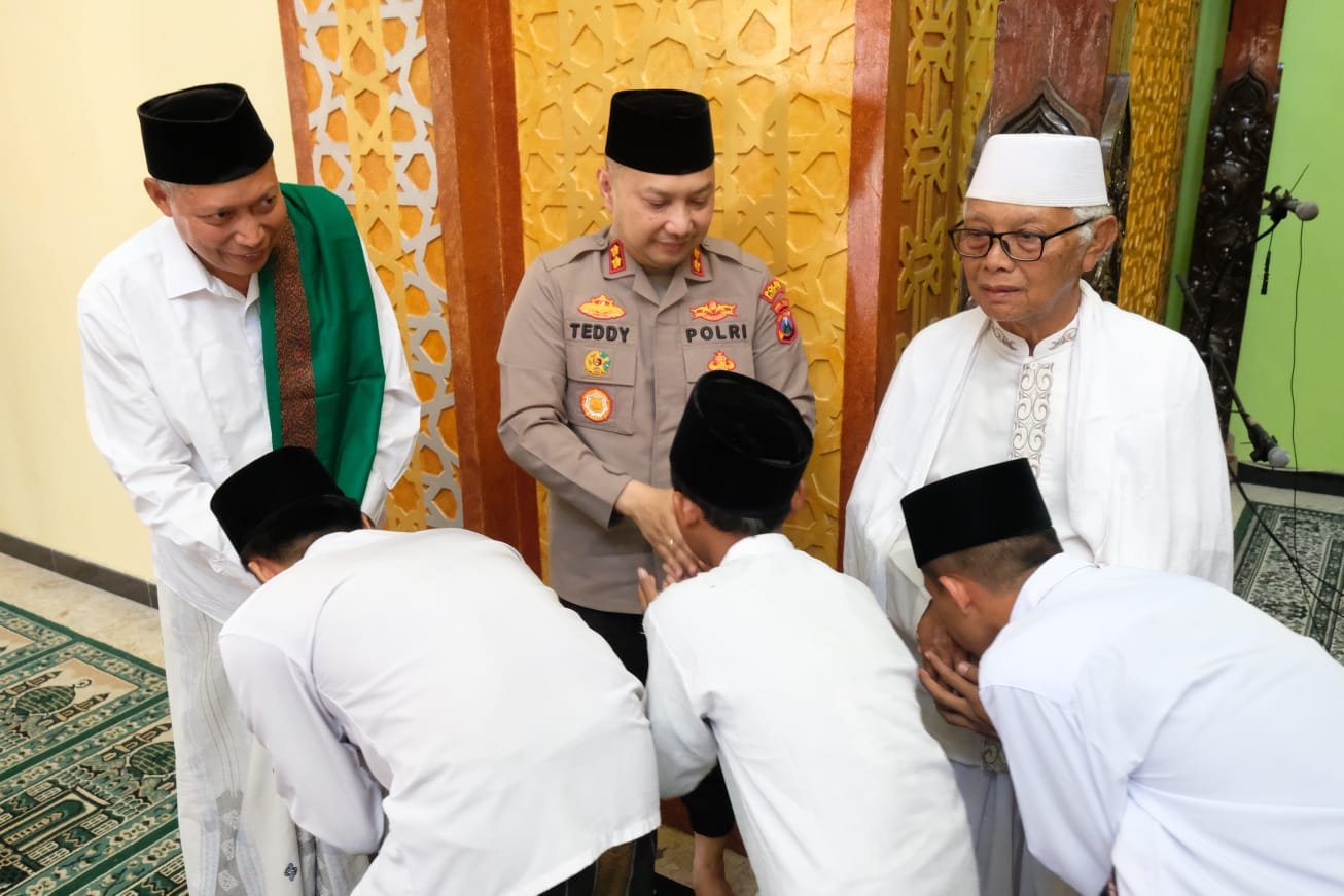 Polres Kediri Kota Pererat Silaturahmi Dengan Ulama Melalui Safari Sholat Jum’at