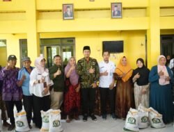 Bupati Sidoarjo Pastikan Penyaluran Bansos Beras ke KPM Berjalan Lancar