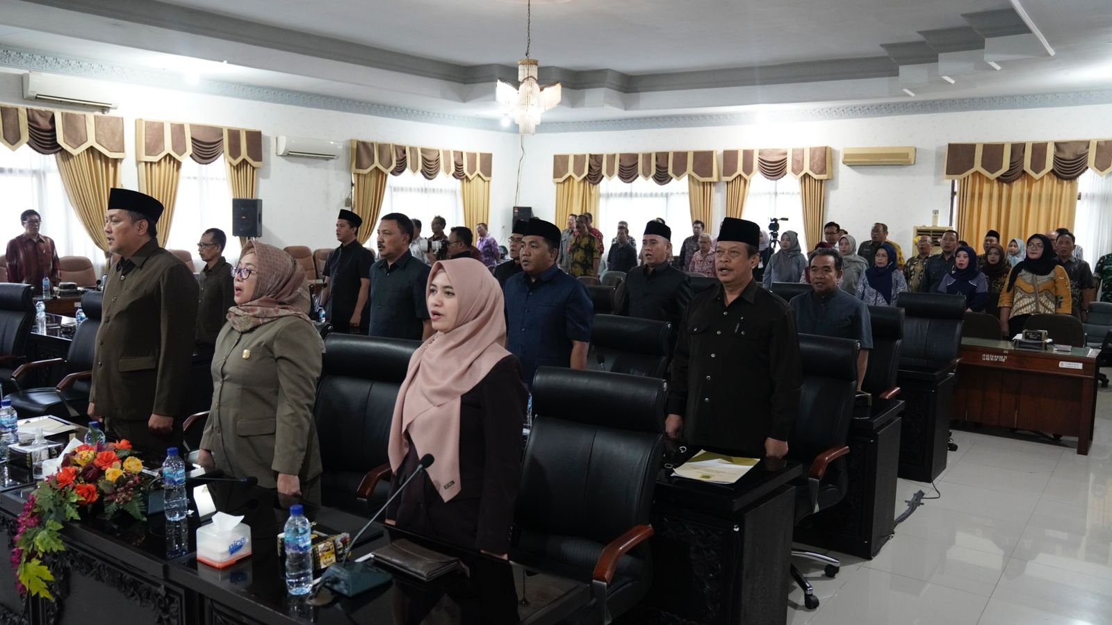 Wali Kota Mojokerto Hadiri Sidang Paripurna Penyampaian Pemandangan Umum Fraksi Atas Raperda Pertanggungjawaban APBD TA 2022