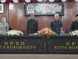 Rapat Paripurna DPRD Kota Mojokerto, Wali Kota Bacakan Pertanggungjawaban Pelaksanaan APBD TA 2022