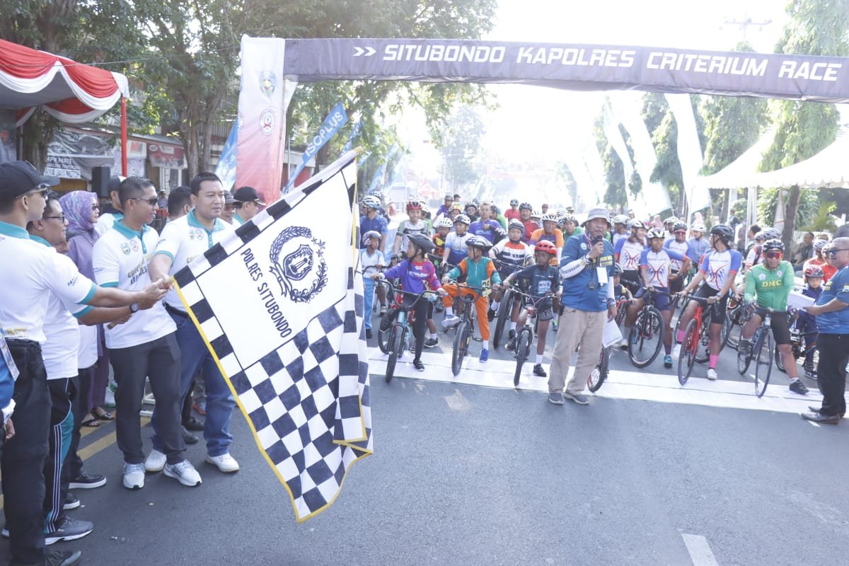 Hari Bhayangkara ke- 77 Polres Situbondo Promosikan Wisata Daerah Gelar Event Kapolres Criterium Race 2023