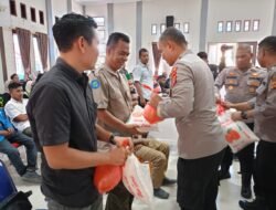 HUT ke-77 Bhayangkara, Polres Aceh Timur Gelar Bansos