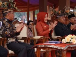 Bupati Mojokerto Hadiri Peringatan HUT Kota Mojokerto Ke-105