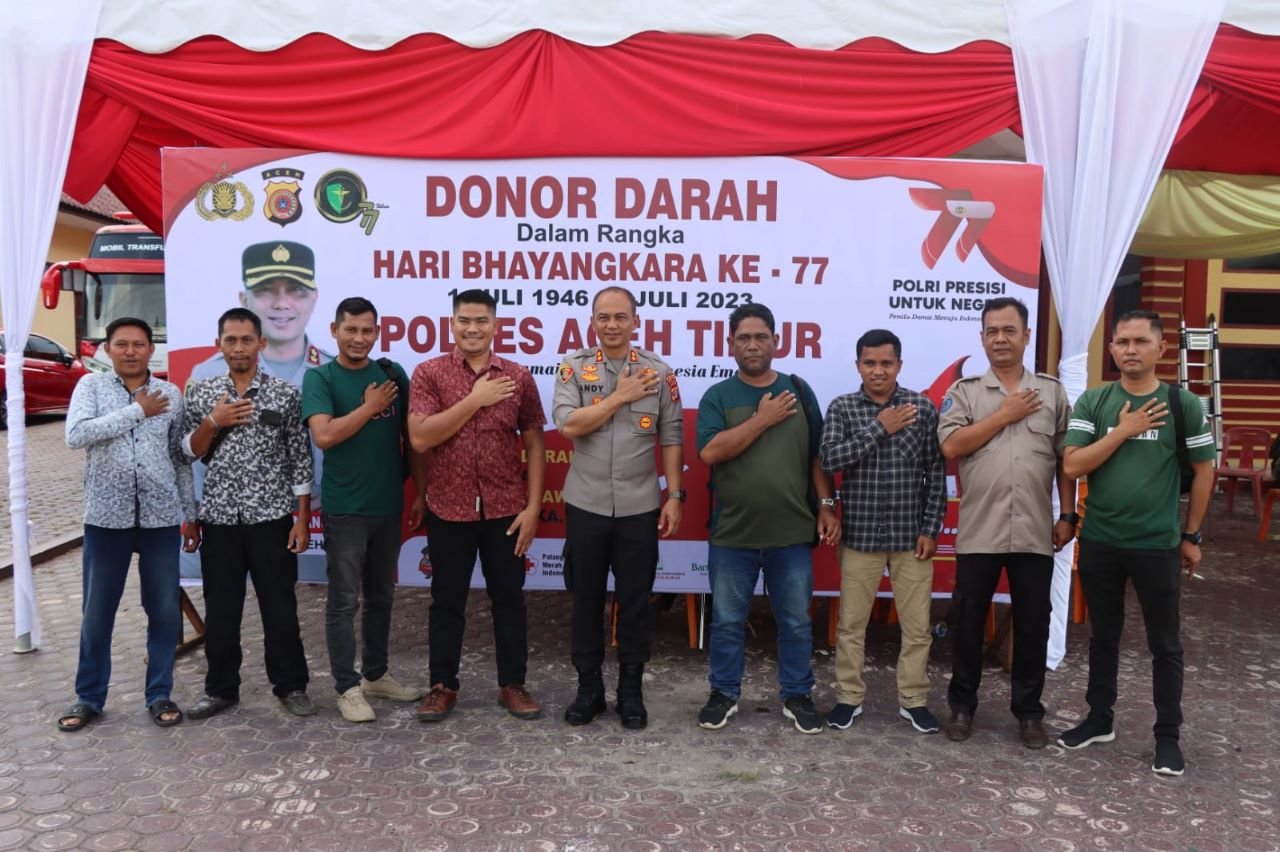 [21/6 18.22] My Wife: Koramil Pacet Ajarkan Gerakan Dasar PBB Murid SDN Kemiri [21/6 18.24] My Wife: Donor Darah Hari Bhayangkara Ke 77 Polres Aceh Timur, Banjir Doorprize