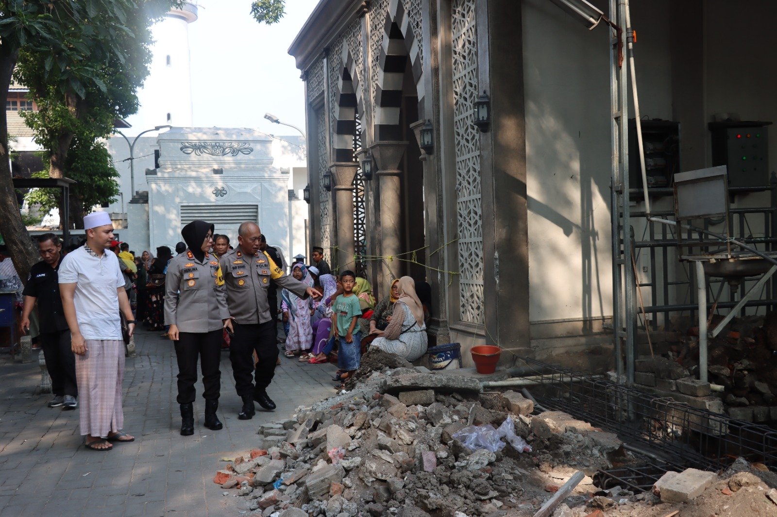 Sambut Hari Bhayangkara ke 77 Polres Pelabuhan Tanjungperak Revitalisasi Wisata Religi Sunan Ampel