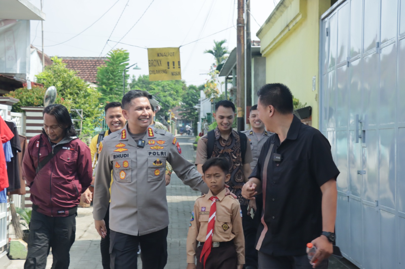 Hari Bhayangkara Ke-77, Polresta Malang Kota Bedah 3 Rumah Warga di Sukun