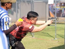 Hari Bhayangkara ke 77 Waka Polda Jatim Membuka Lomba Menembak Kapolda Cup 2023