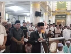 Pj Bupati Lepas Keberangkatan Jamaah Calon Haji Aceh Timur
