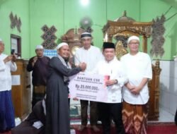 PJ.Bupati Muaro Jambi Dampingi Gubernur Jambi Subling Di Desa Danau Lamo