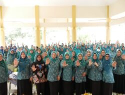 Gandeng BNNK Sidoarjo, TP. PKK Kabupaten Sidoarjo Berantas Narkoba Dengan Sosialisasi Ke Emak-emak