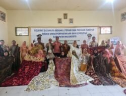Kepala Litbang SDM Kemenkominfo Kunjungi Workshop Pustaka Asiek Ecoprint di Disperka Kabupaten Mojokerto