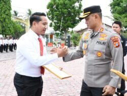 Berhasil Ungkap Penyelundupan Warga Rohingya, Kapolres Aceh Timur Beri Penghargaan Kepada Personel Satreskrim