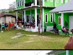 Warga Gelar Aksi Demo Atas Ketidaksesuaian Kades Galalah Kecamatan Mandioli Selatan Terkait Dana Desa Dan Infrastruktur Jalan