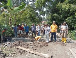 Kakon Kota Agung Pimpin Langsung Giat Minggu Bersih  Dan Apresiasi Semangat Warga Yang Selalu Kompak