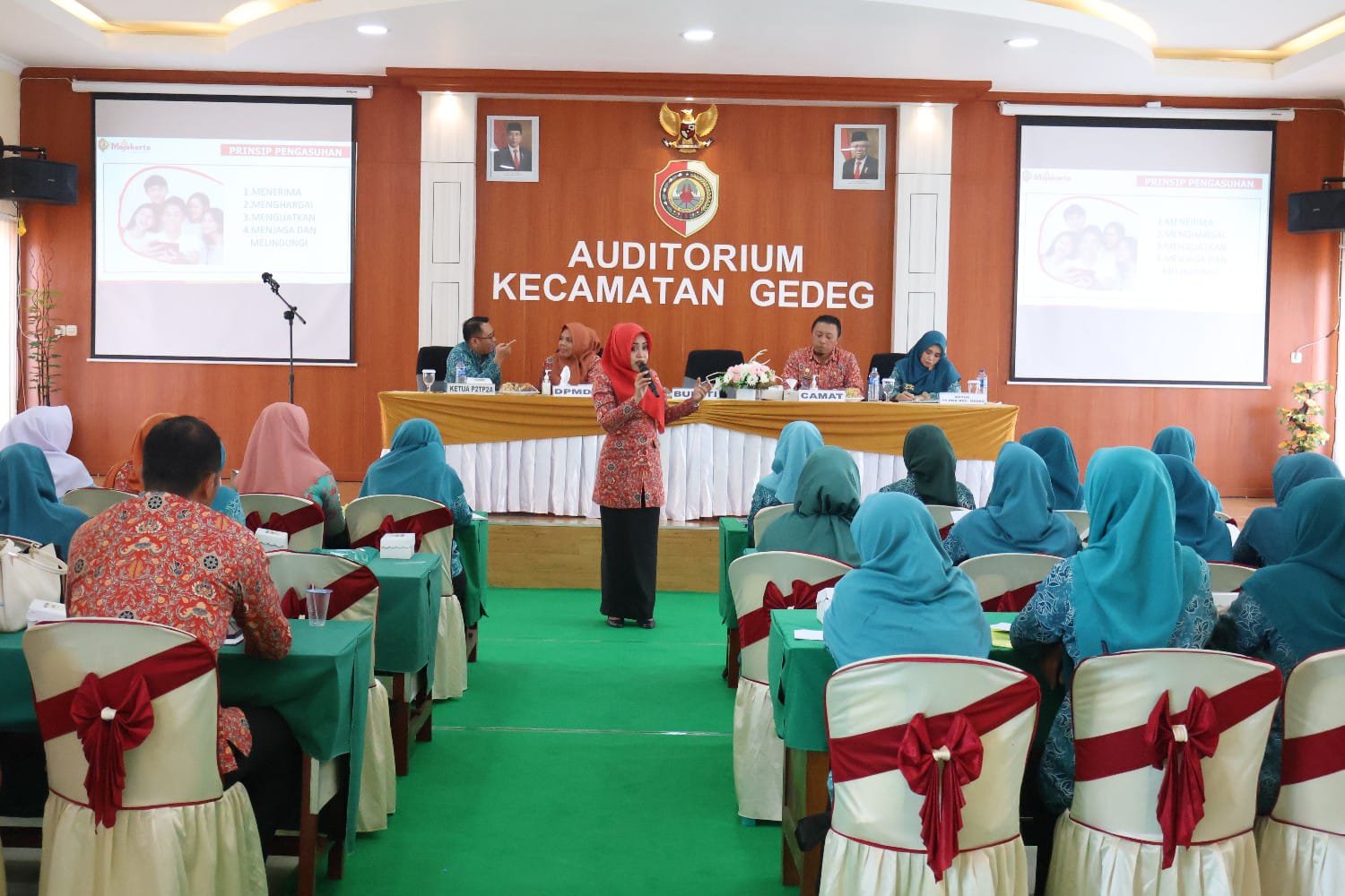 Puluhan Kader PKK Se-Kecamatan Gedeg Ikuti PAAREDI