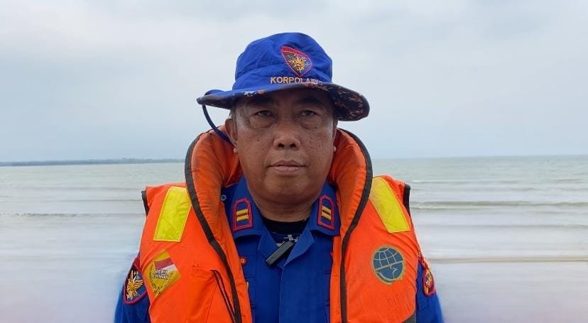 Polres Tanggamus Bersama SAR Gabungan Lakukan Pencarian Anak Tenggelam di Pantai Pematang Sawa