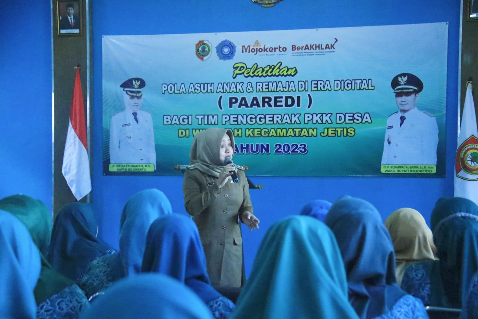 Buka Pelatihan PAAREDI Di Kecamatan Jetis, Bupati Mojokerto Imbau Orang Tua Harus Bisa Jadi Tempat Keluh Kesah Anak