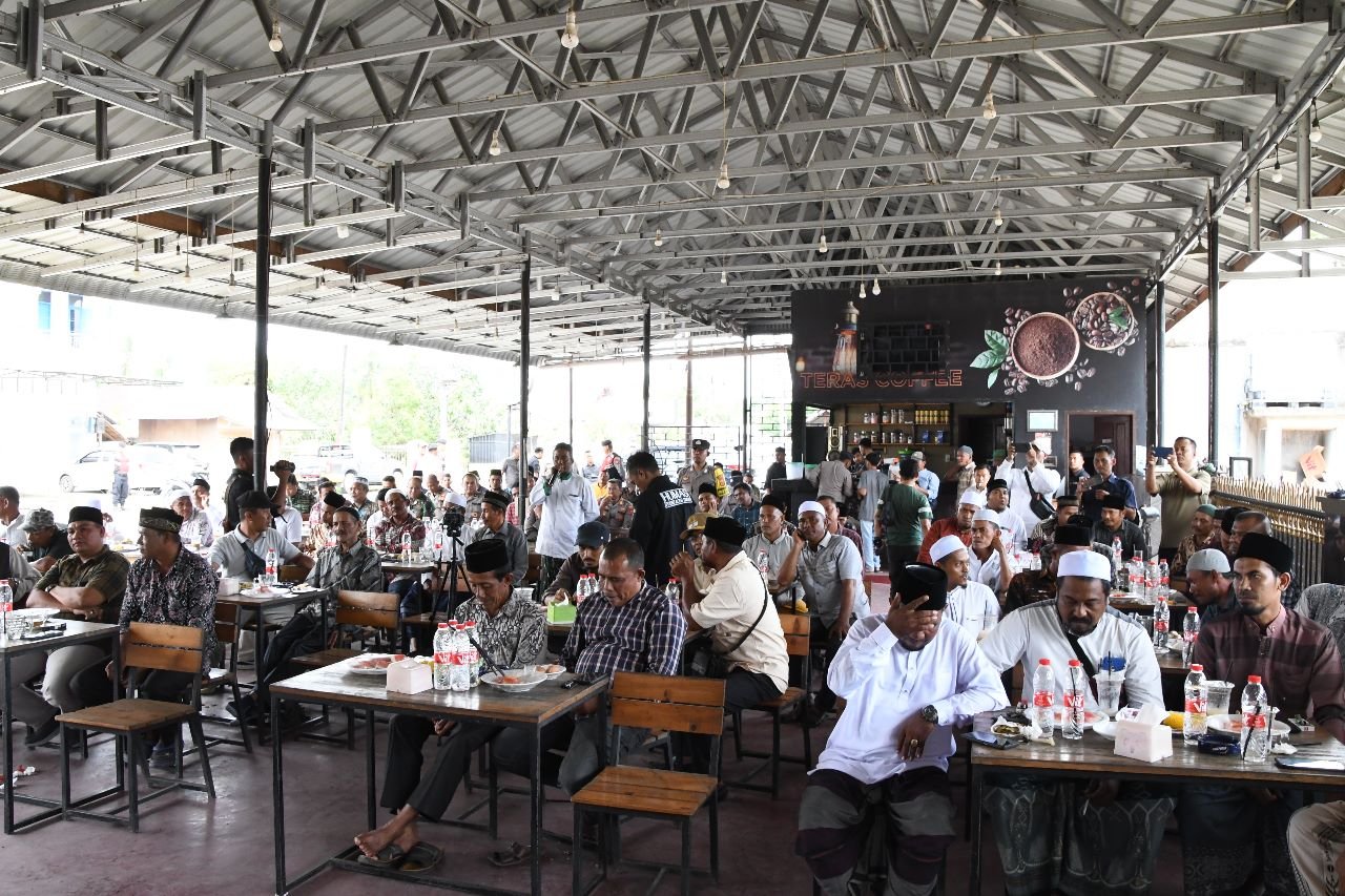 Anggota Komisi III DPR RI Apresiasi Kapolres Aceh Timur Dalam Serap Keluhan Masyarakat Melalui Jumat Curhat