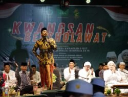 Jangan Jauh dari Habaib, Gus Muhdlor Ajak Warga Sidoarjo Gemar Baca Sholawat Nabi