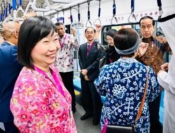 Pengalaman Para Duta Besar Coba MRT pada Perayaan Hari ASEAN