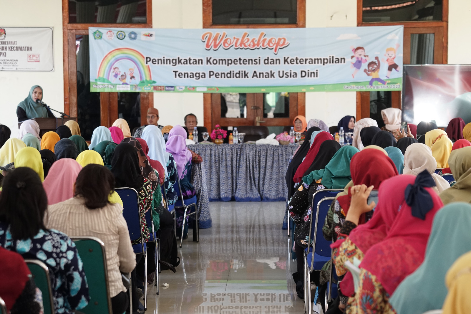 Bunda PAUD Kabupaten Sidoarjo Membuka Workshop Peningkatan Kompetensi Tenaga Pendidik Anak Usia Dini