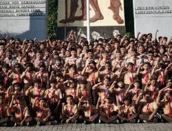 Kak Subandi Ka.Kwarcab Sidoarjo pimpin Ziarah Makam Pahlawan dalam rangka Hari Pramuka Ke-62