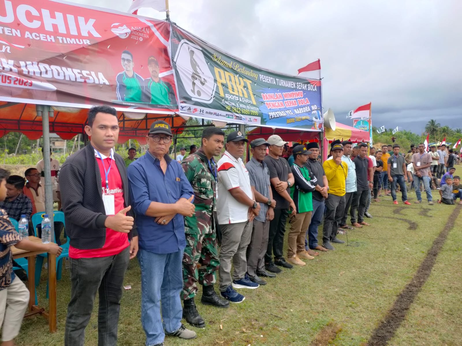 Turnamen Bola Kaki Antar Gampong Dimulai Ketua APDESI Aceh Timur Berikan Kata-Kata Sambutan