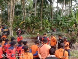 BPBD Kabupaten Tanggamus Dan RAPI Wilayah 03 Tanggamus Berserta Elemen Masyarakat Bergotong Royong membuat Jembatan