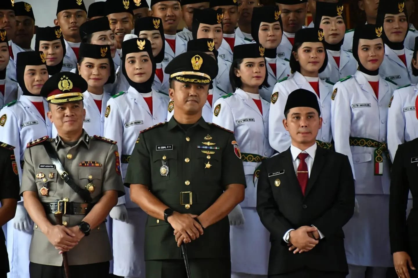 Bareng Forkopimda Dandim Mojokerto Hadiri Pengukuhan Anggota Paskibraka