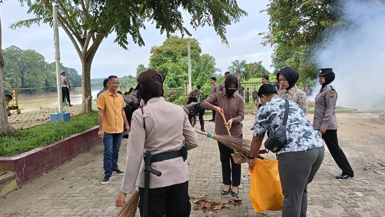 Dalam rangka menyambut Hari Kemerdekaan RI yang ke 78 Kapolres Tebo dan jajaran lakukan kegiatan Goro
