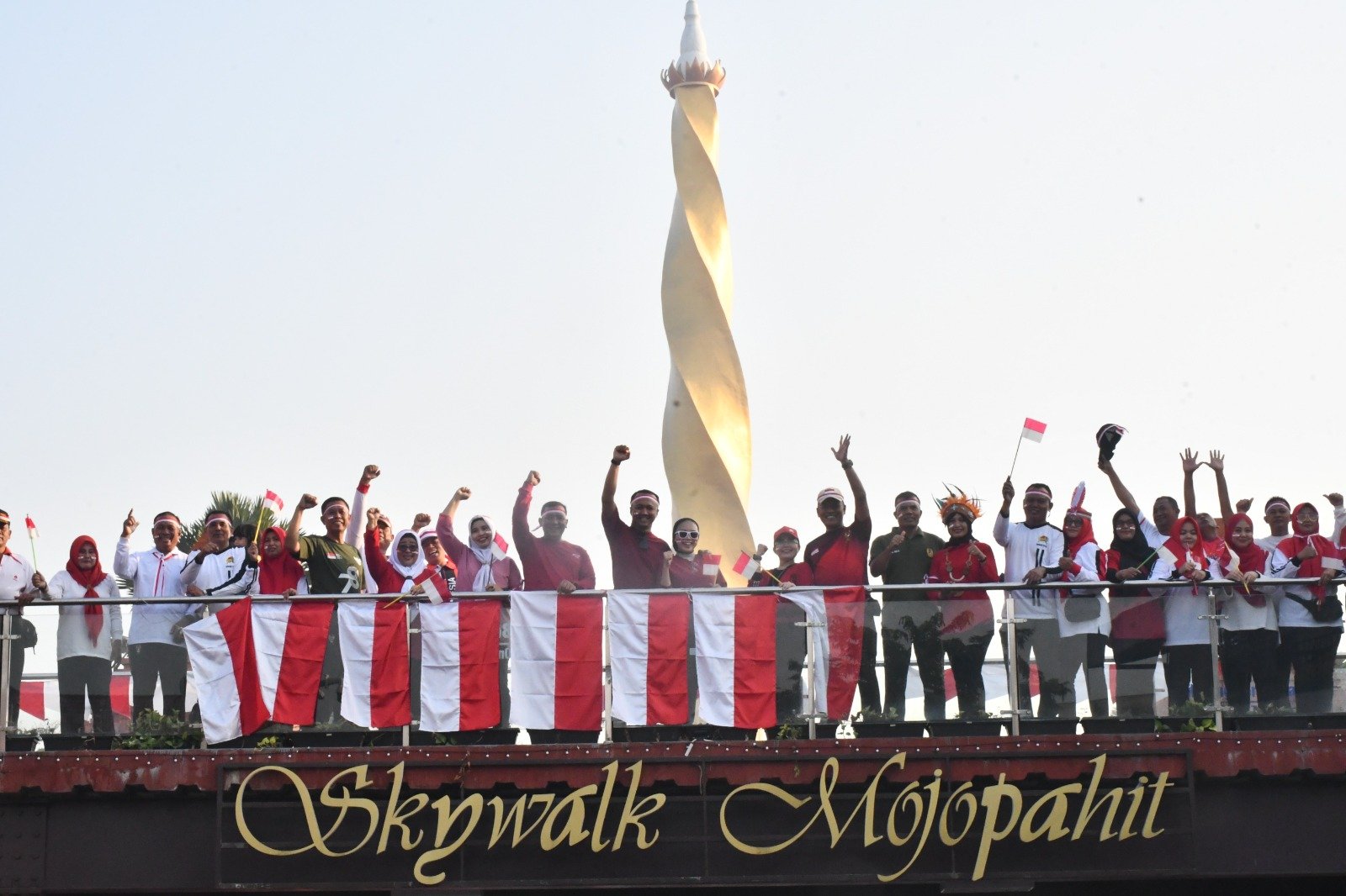 Semarakkan HUT Ke-78 Kemerdekaan RI, Kodim 0815/Mojokerto Gelar Jalan Sehat, Lomba Permainan Hingga Bazar