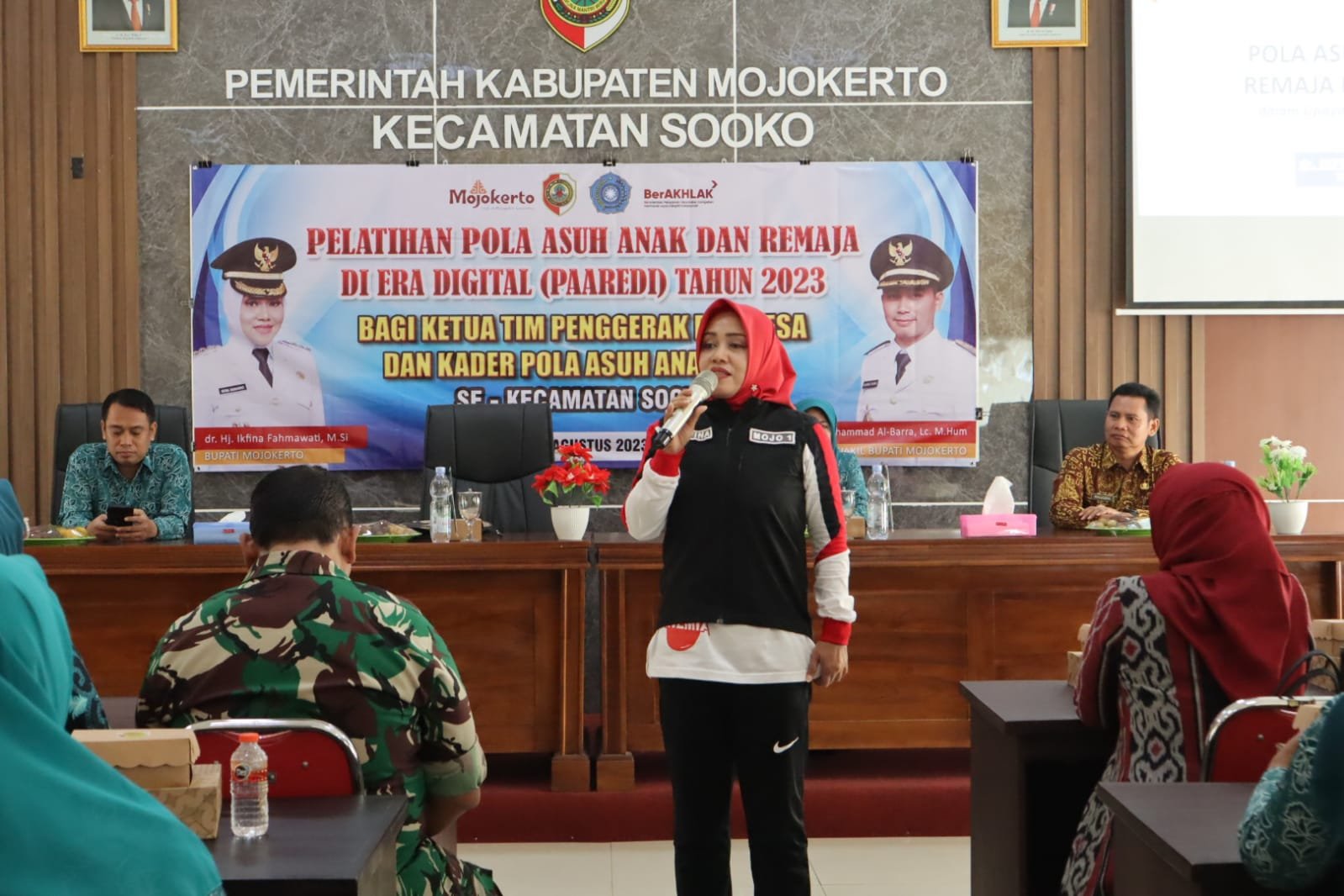 Bina TP PKK Tingkat Desa, Bupati Ikfina Tekankan 4 Prinsip Pola Asuh Terhadap Anak