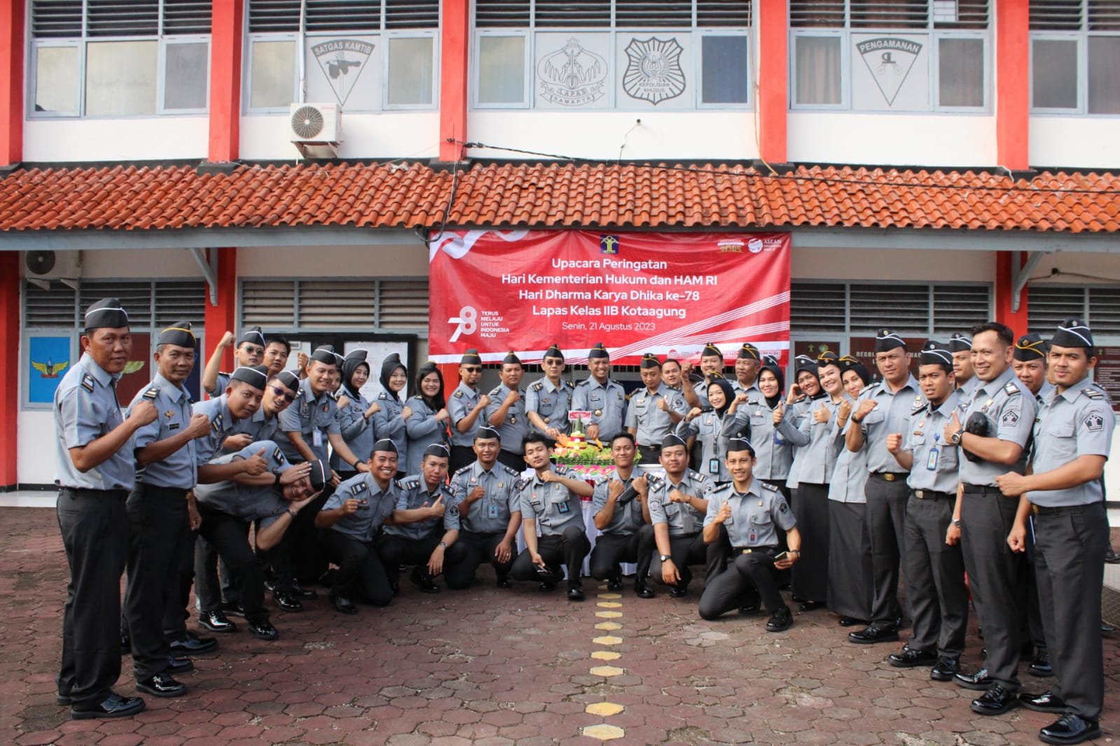 Puncak Peringatan HDKD ke-78, Lapas Kotaagung Gelar Upacara Bendera Peringati Hari Lahir Kementerian Hukum Dan HAM