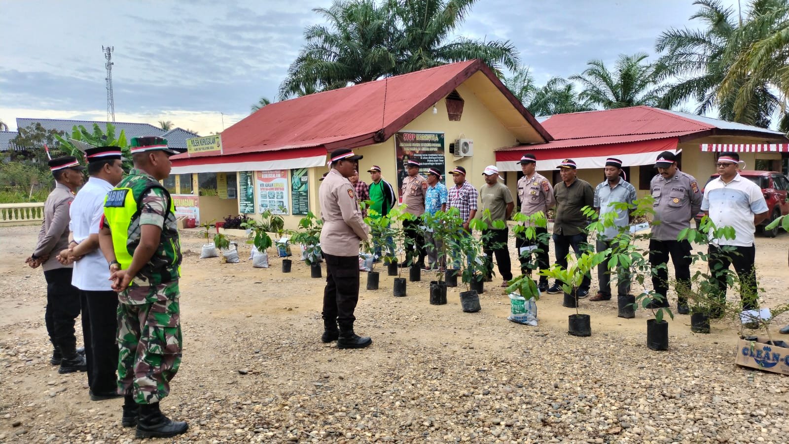 Kegiatan Penanaman Bibit Pohon Dalam Rangka HUT Republik Indonesia Ke 78 Di Kecamatan Nurussalam