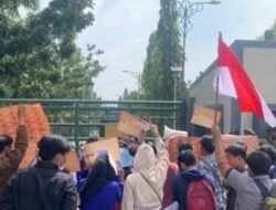 Kaum Pengangguran Bekasi, Siap-siap Lakukan Aksi Jilid 2 Mereka Berencana Akan Membanjiri Kantor Bupati Bekasi