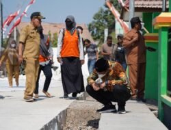 Di sidak Gus Muhdlor, Progres Proyek Betonisasi Ruas Tarik – Miliriprowo Capai 42 Persen