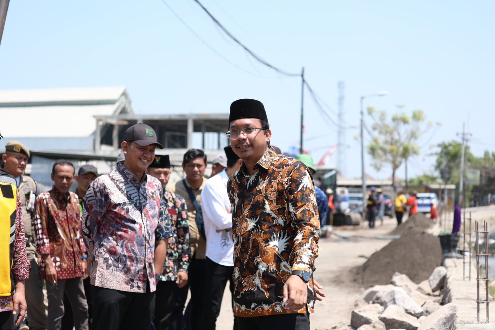 Gus Muhdlor Sidak Proyek Betonisasi Banjarsari - Damarsi, Progres Surplus 9 Persen
