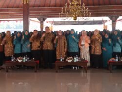 Bina TP PKK, Bupati Mojokerto Imbau Pentingnya Literasi Digital Di Dunia Maya