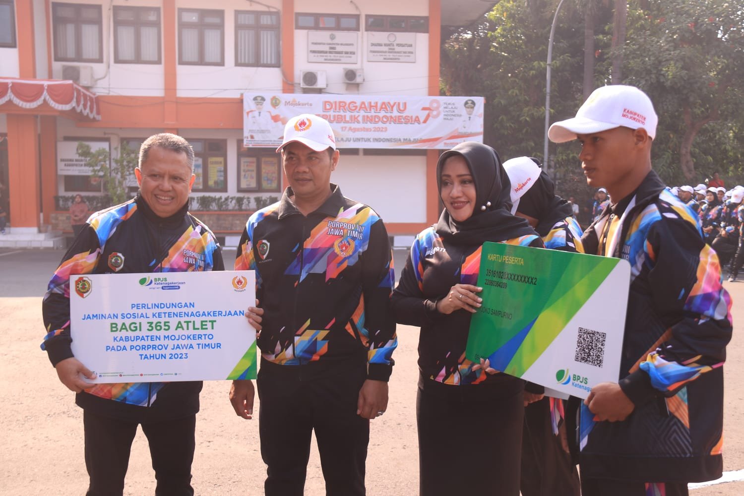 Lepas Atlet Porprov, Bupati Mojokerto dan Suher Didiento Targetkan 15 Medali Emas