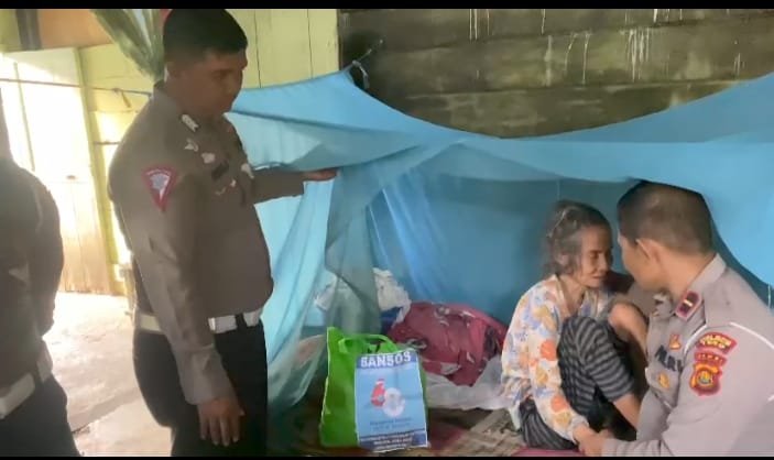 Peduli Sesama, Kapolres Tebo Memberikan Bantuan Sosial Kepada Masyarakat