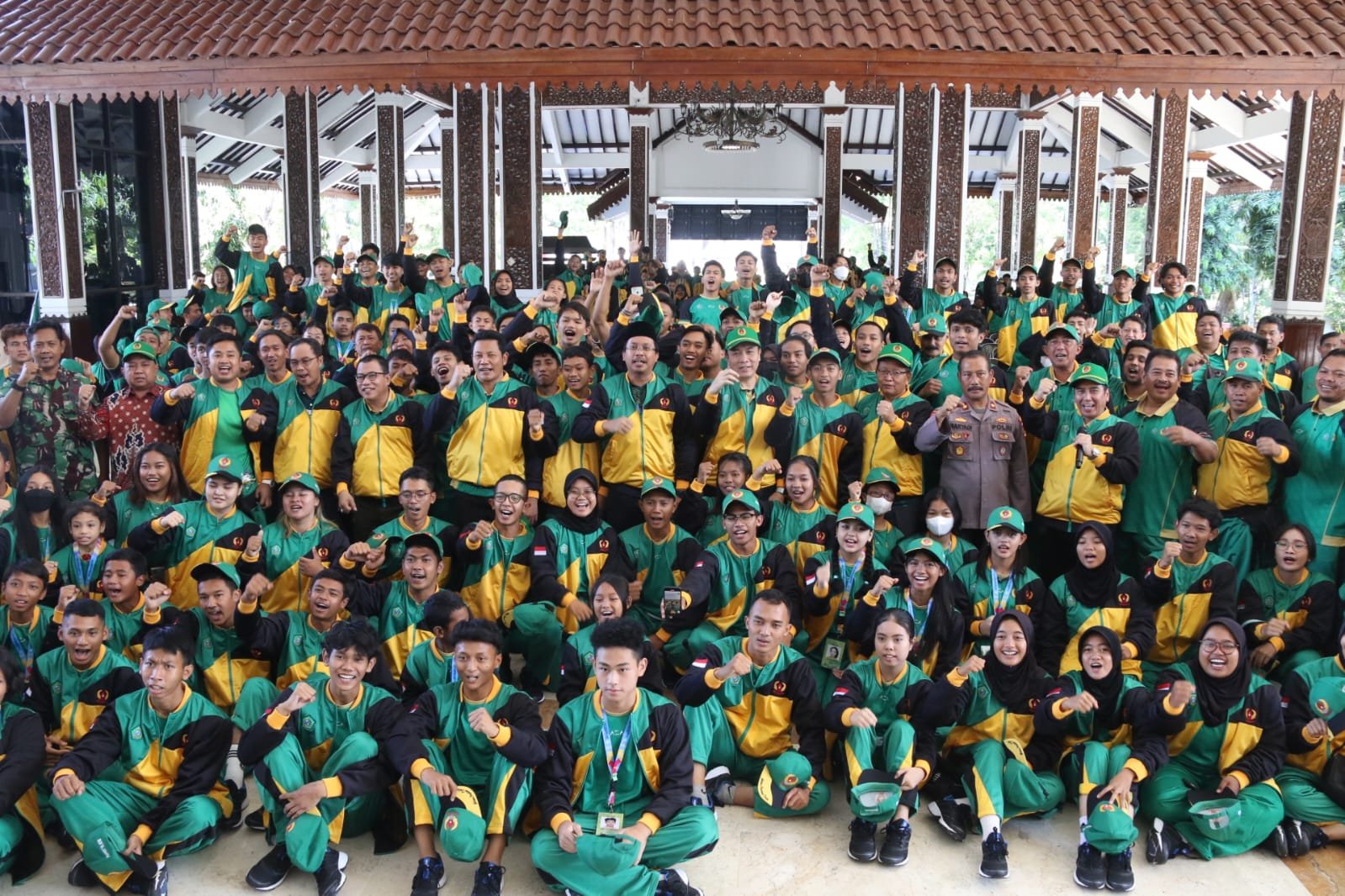 Lepas 1.050 Kontingen, Gus Muhdlor : Bawalah Nama Baik Sidoarjo di ajang PORPROV JATIM ke VIII