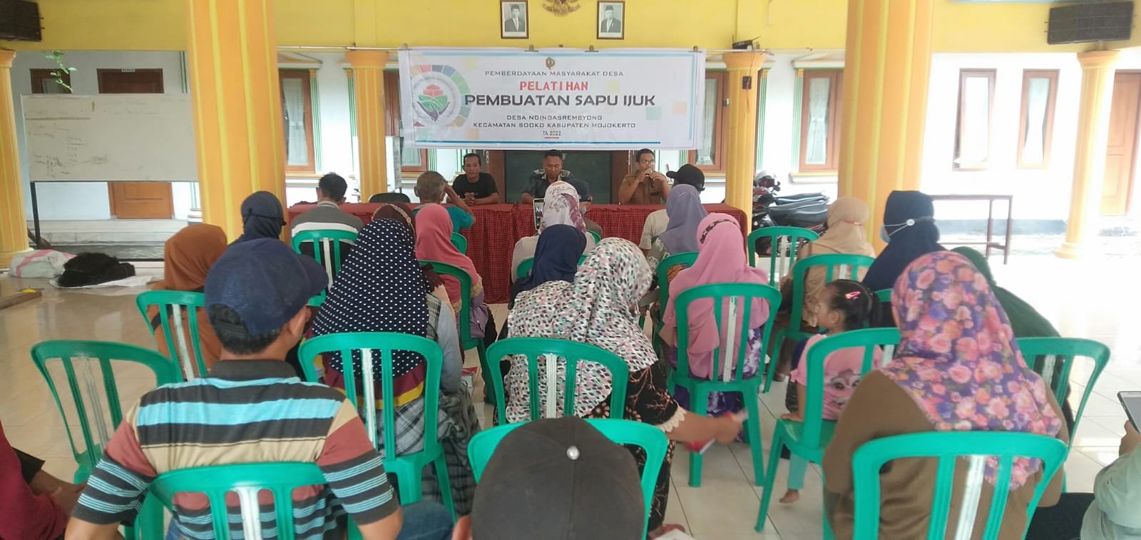 Sapu Ijuk Jadi Ikon Desa Ngingasrembyong