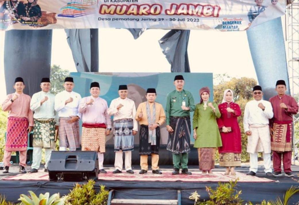 Ketua DPRD MUARO JAMBI Hadiri Penutupan Acara Festival Tahun 2023
